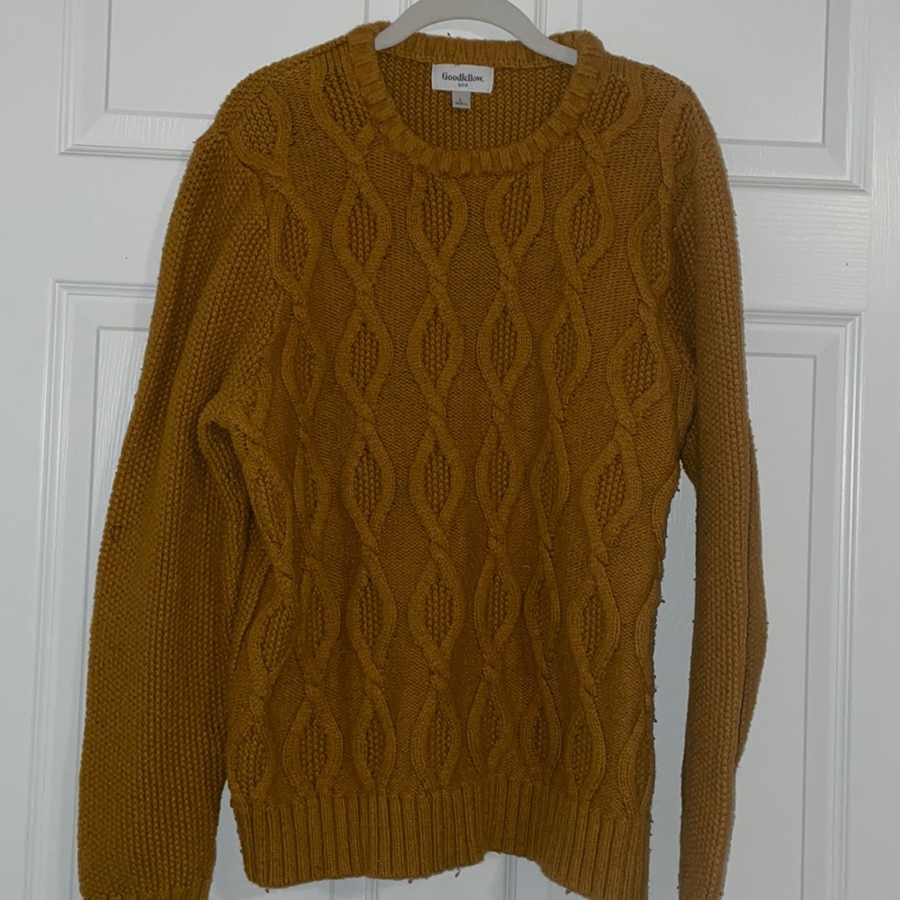 Yellow sweater